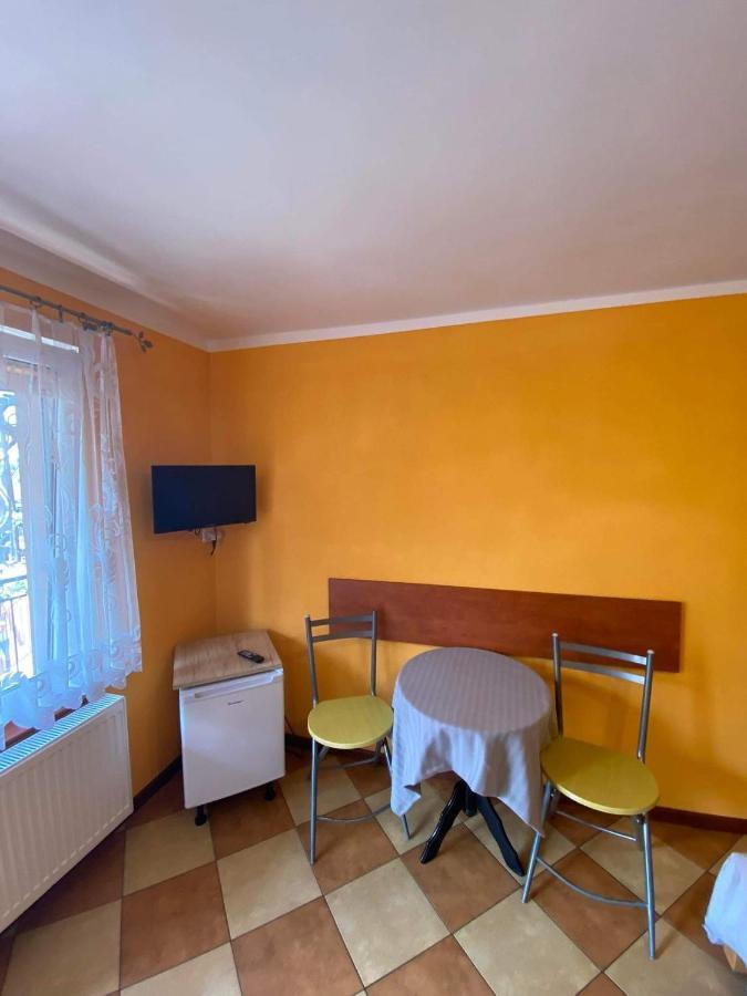 Pokoje goscinne Marcin Łeba Esterno foto